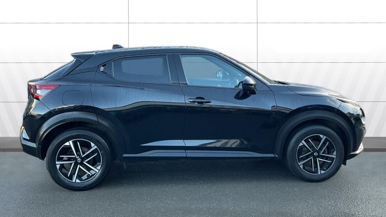Nissan Juke 1.0 DiG-T N-Connecta 5dr Petrol Hatchback